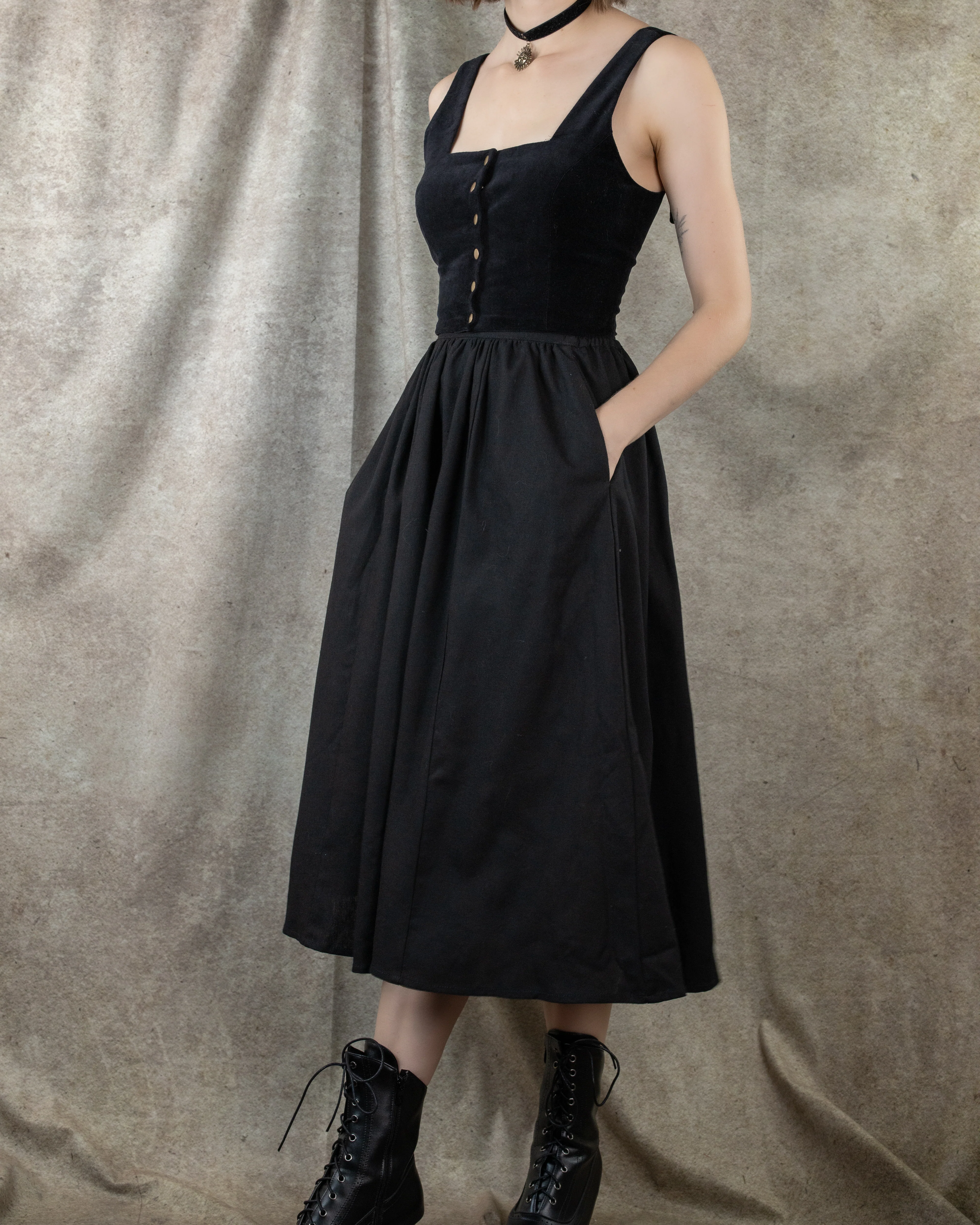 Black Linen Midi Skirt - Image 6