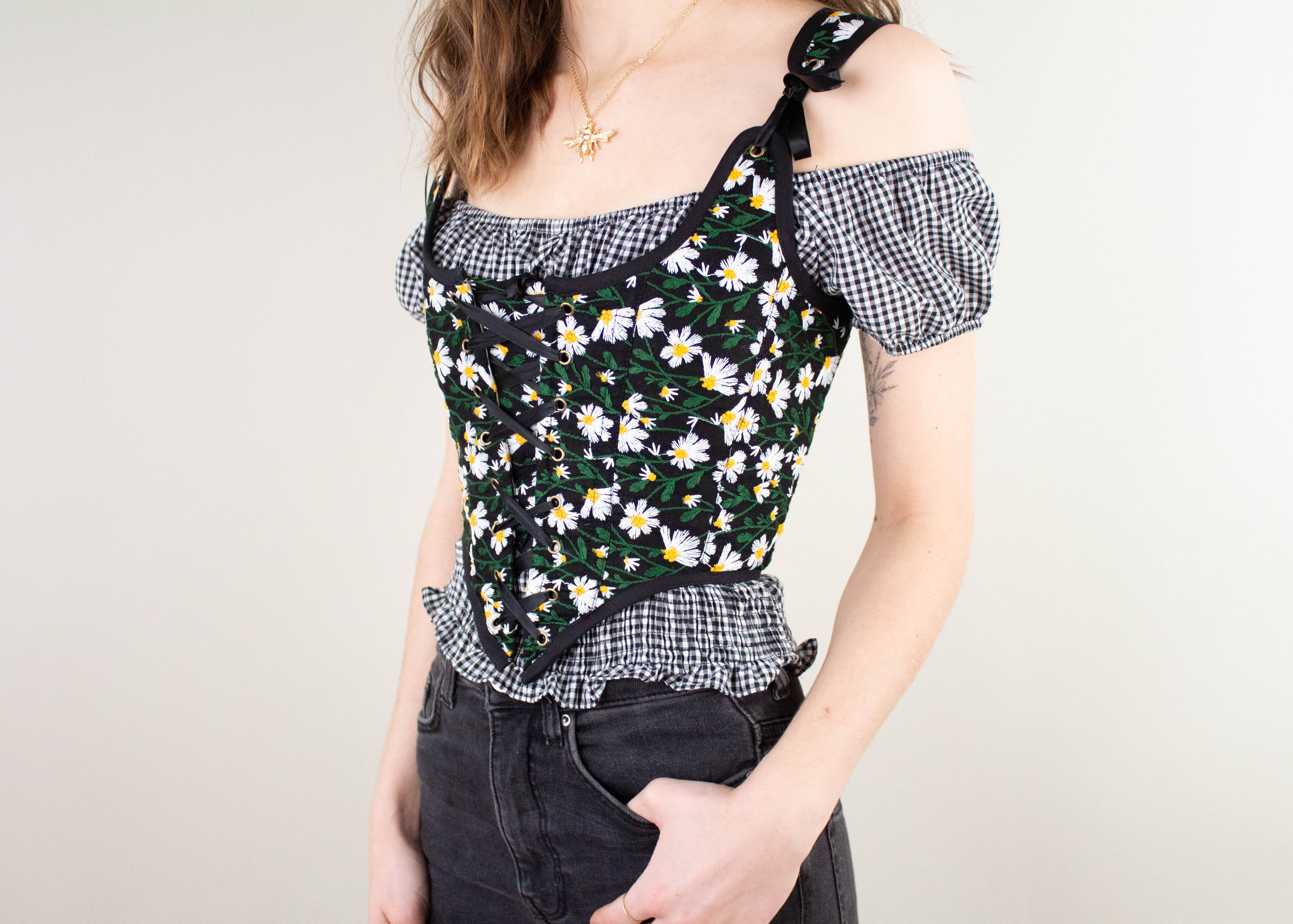Handmade Black Embroidered Daisies Corset - Image 9