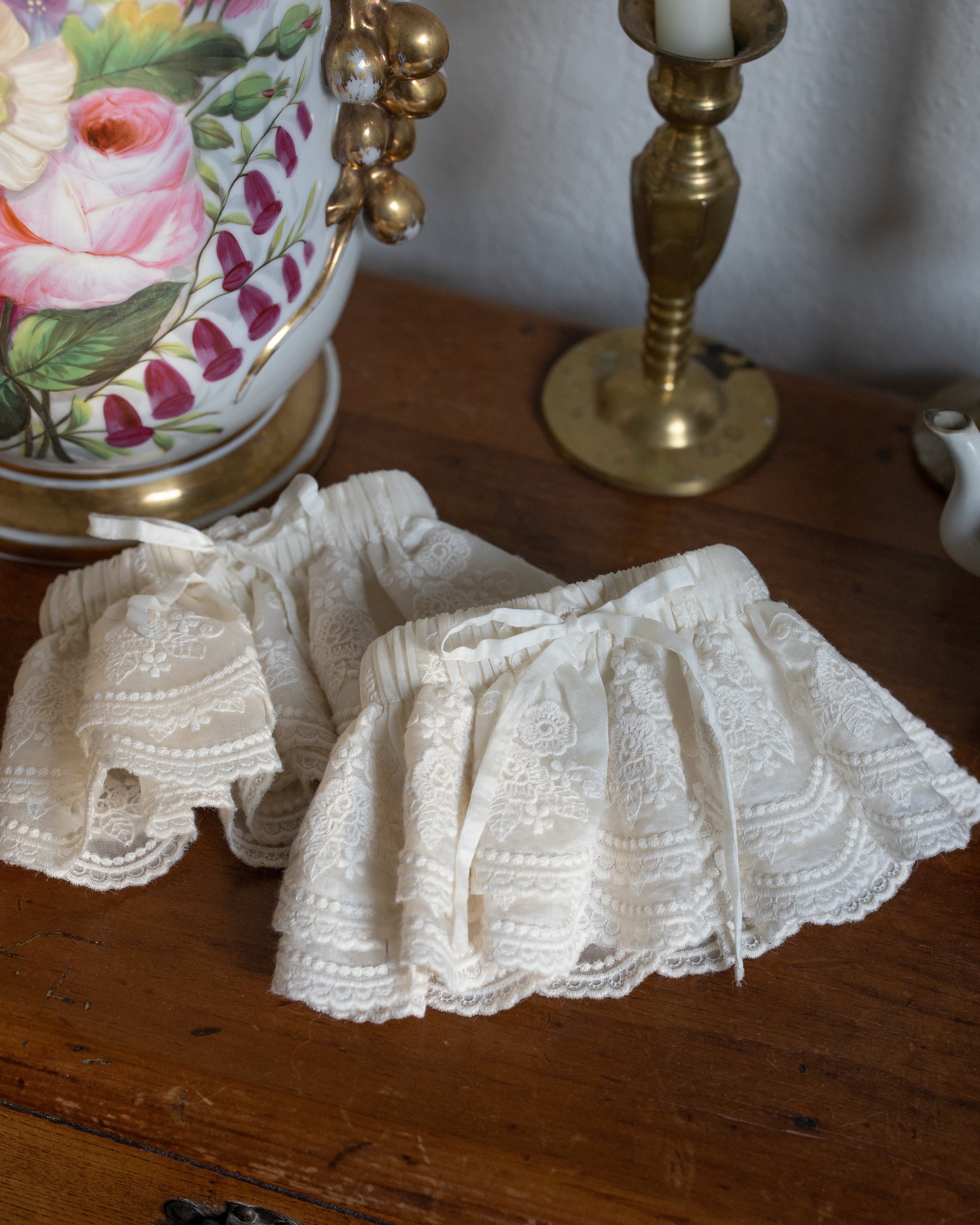 Lacey Ruffle Sleeves - Image 2