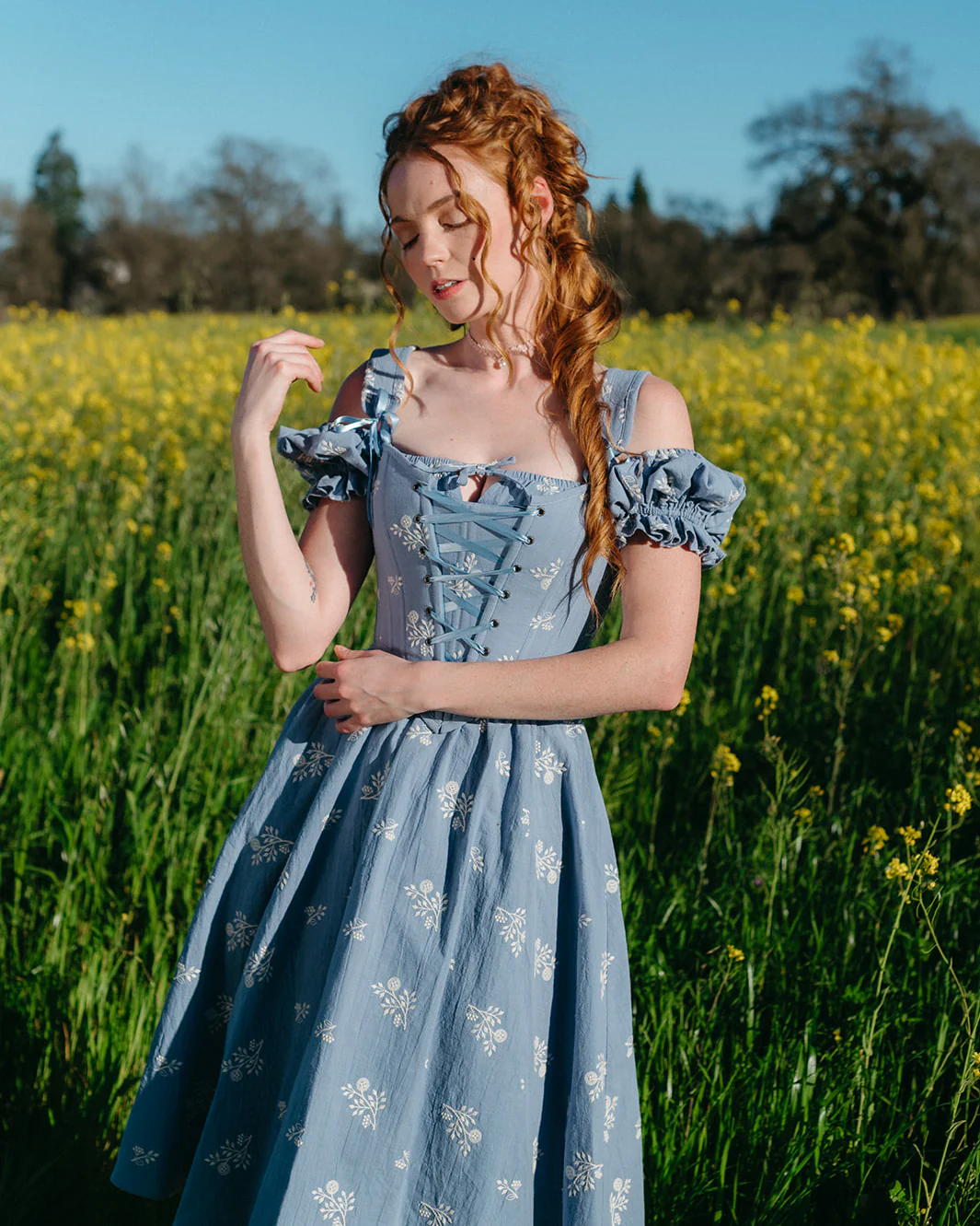 Regency Blue Floral Corset - Image 3