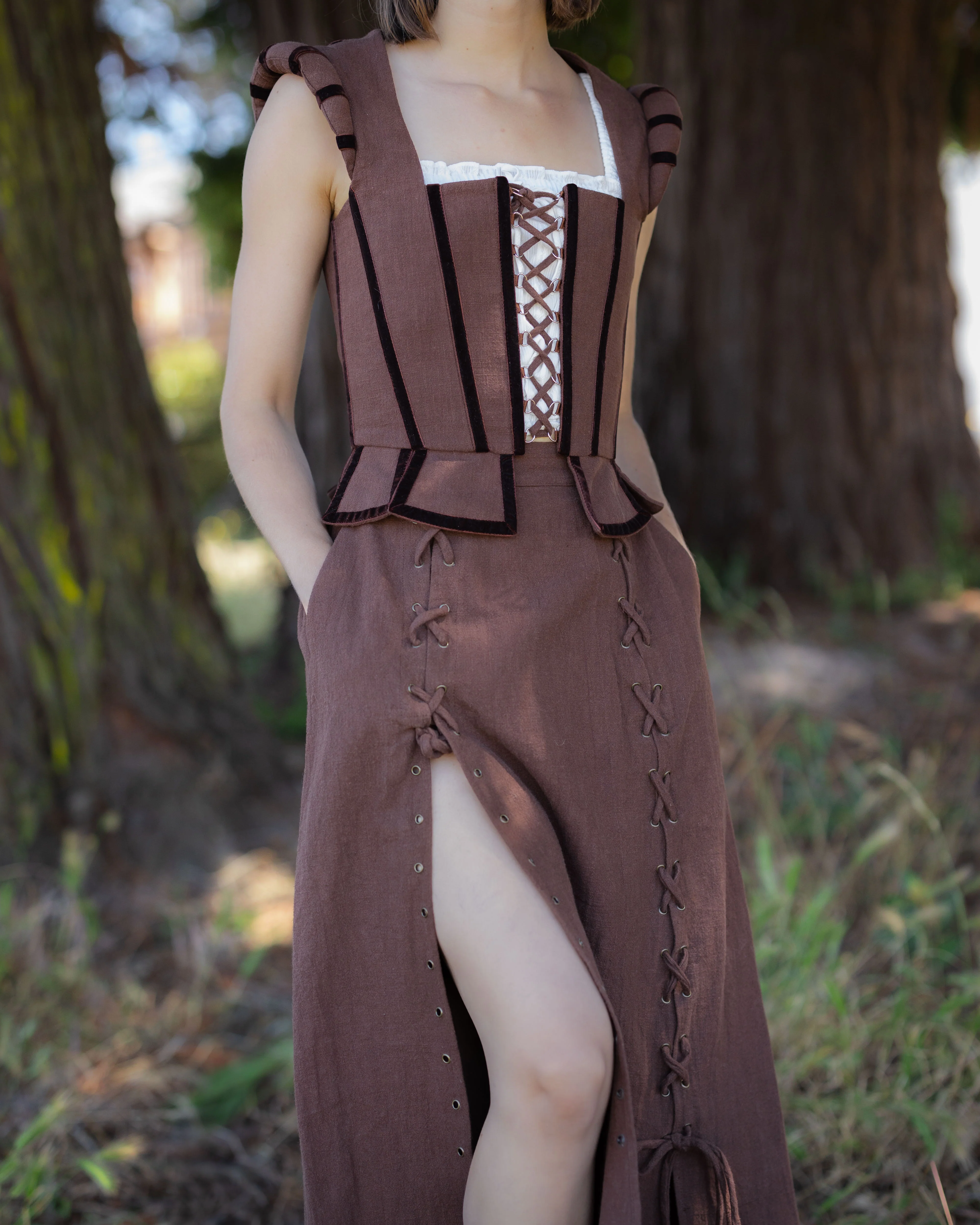 Tavern Bodice - Image 18